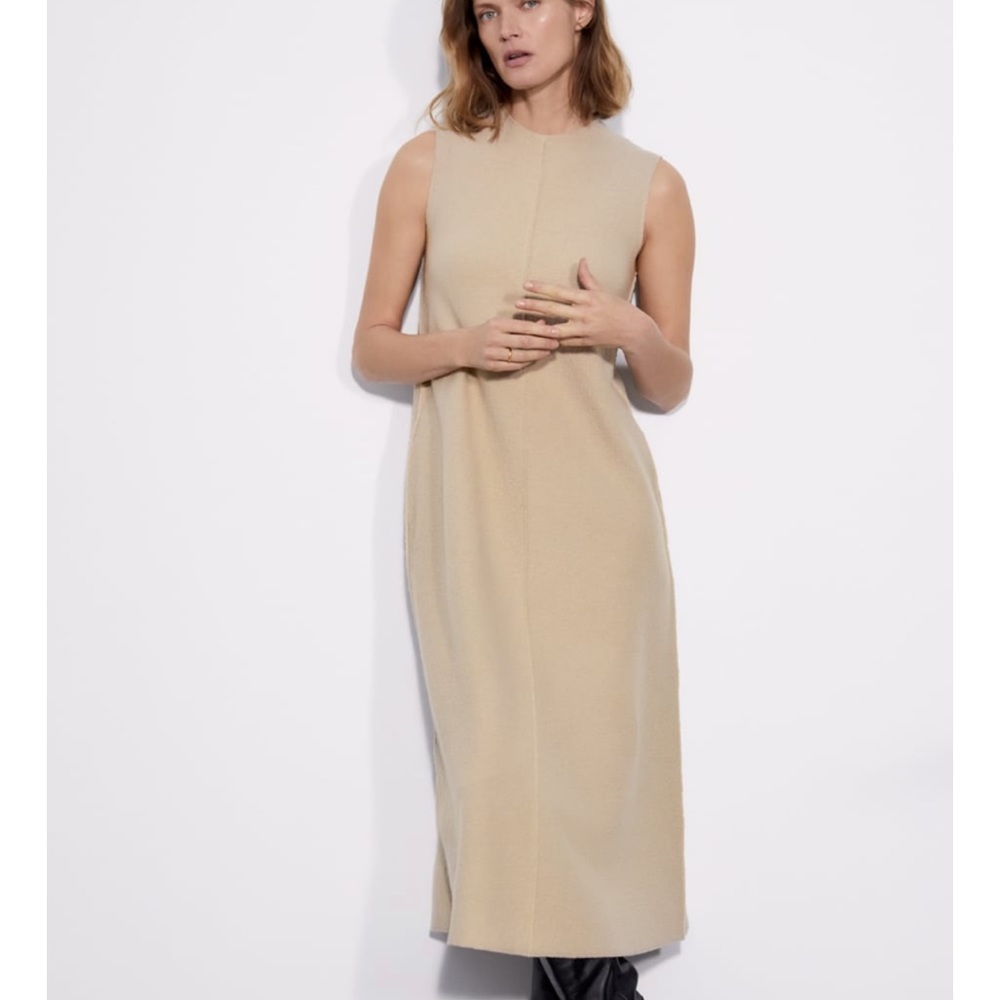 The perfect wool dress for fall 🍂